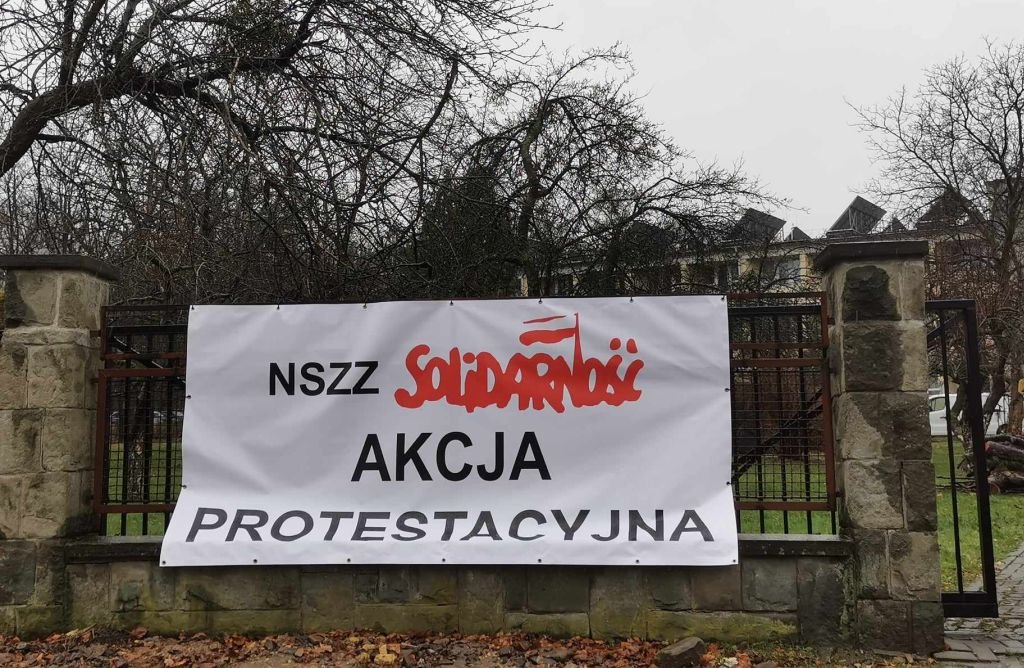 Postulat to podwyżka o 1500 zł brutto
