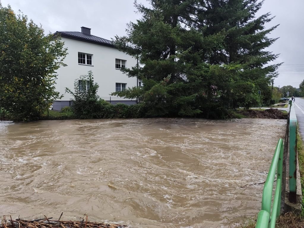 Proszą, by niedzielę spędzić w domach AKTUALIZACJA