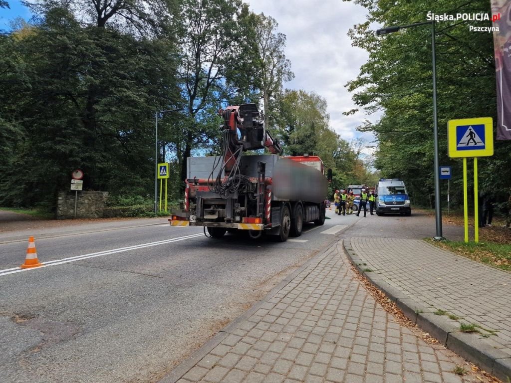 Poważny wypadek. Pieszą zabrał LPR