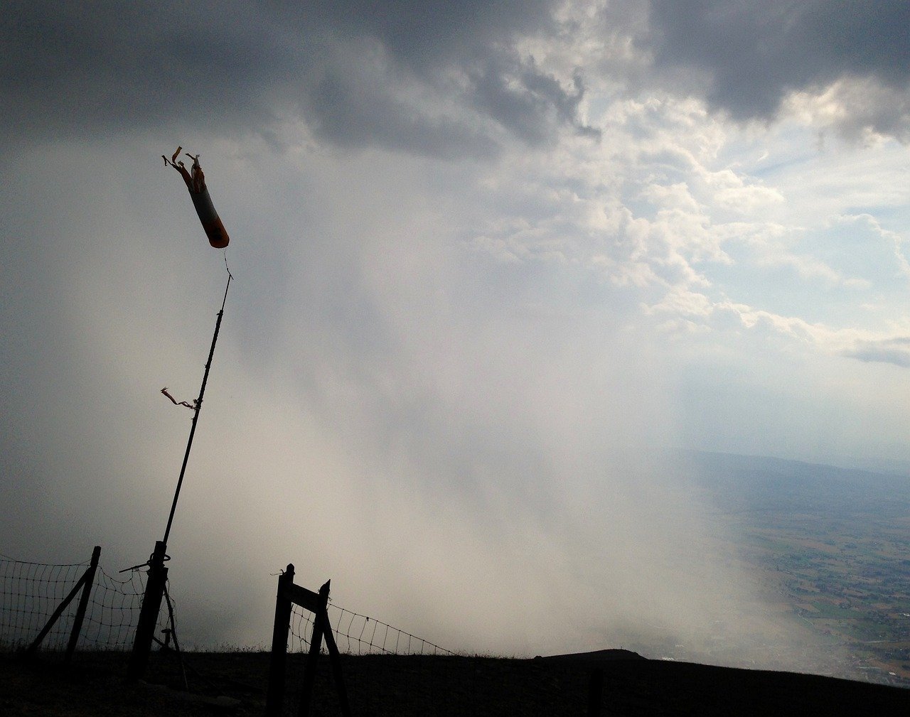 Niedziela z wiatrem, mogą być też burze