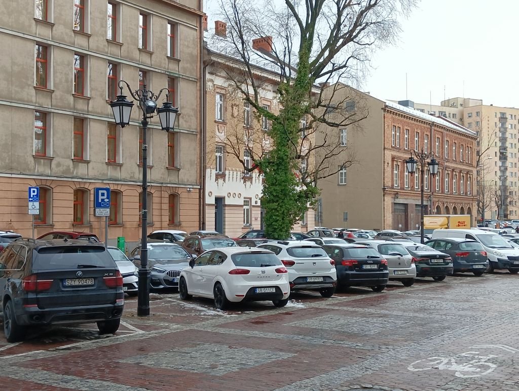 Okroją Liczbę Miejsc Parkingowych