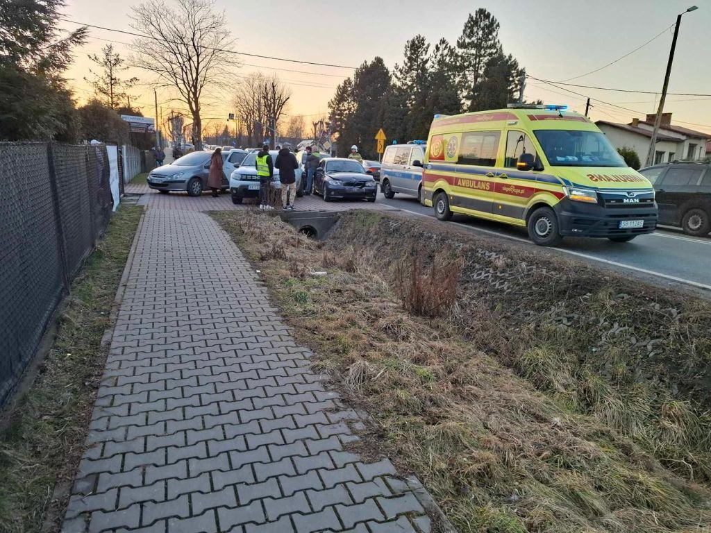 Zdarzenie W Kozach. Sprawcą Kierowca Na Podwójnym Gazie