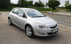 Opel Astra SALONOWY ATRAKCYJNA EDYCJA na 150 lecie OPLA 1.6 Ecotec Benzyna