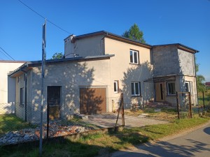 Dom jednorodzinny w Jawiszowicach, garaż, ogródek