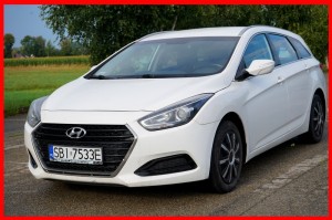 Hyundai i40 1.7 CRDI 141 KM. 2015 r pierwsza rejwstracja 2017 r automat, tempomat, parktronik