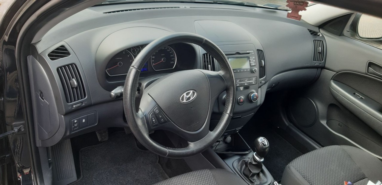 Hyundai i30 Base +