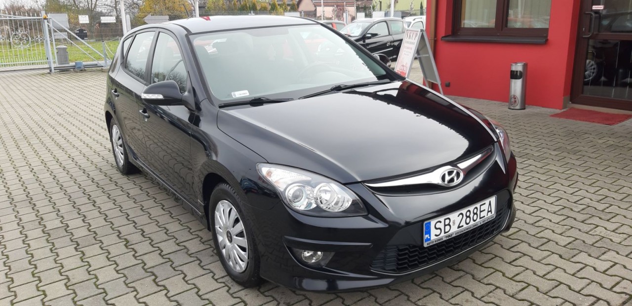 Hyundai i30 Base +