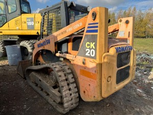 Sprzedam Ładowarkę Komatsu CK20 na gąsienicach Waga 3.7T 502-489-553 Zapraszam