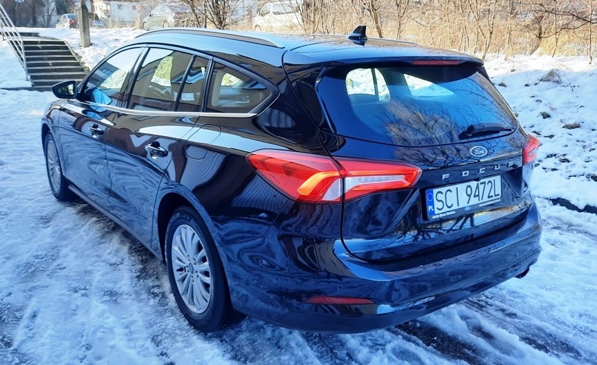 Ford Focus Salonowy Serwisowany 60.990km! TITANIUM X Sam Parkuje! Bogate Wyposażenie