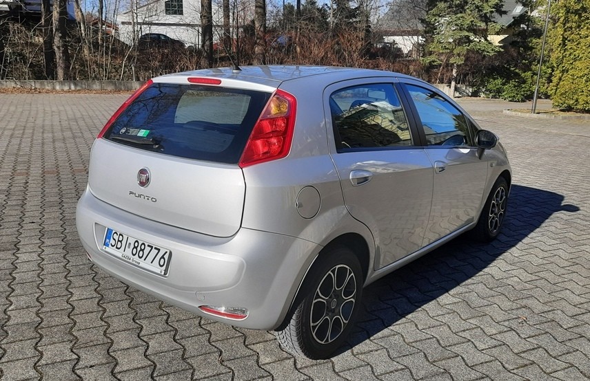 Fiat Punto 2012 ROK PRODUKCJI 2015 Salonowy 1.4 Benzyna Serwisowany Zadbany 5 drzwi